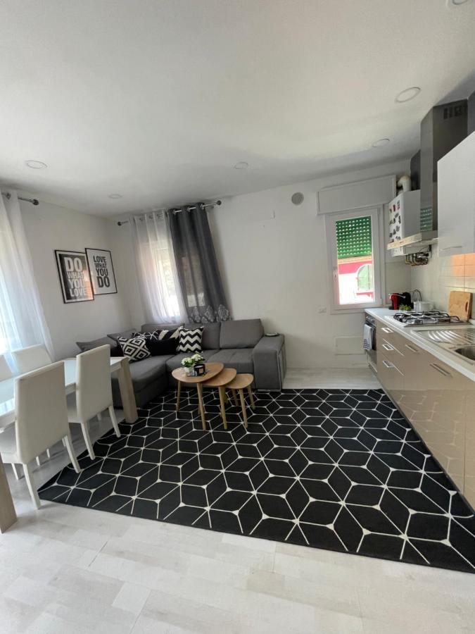 Apartamento Casa Di Isabelle Venezia Mestre Exterior foto